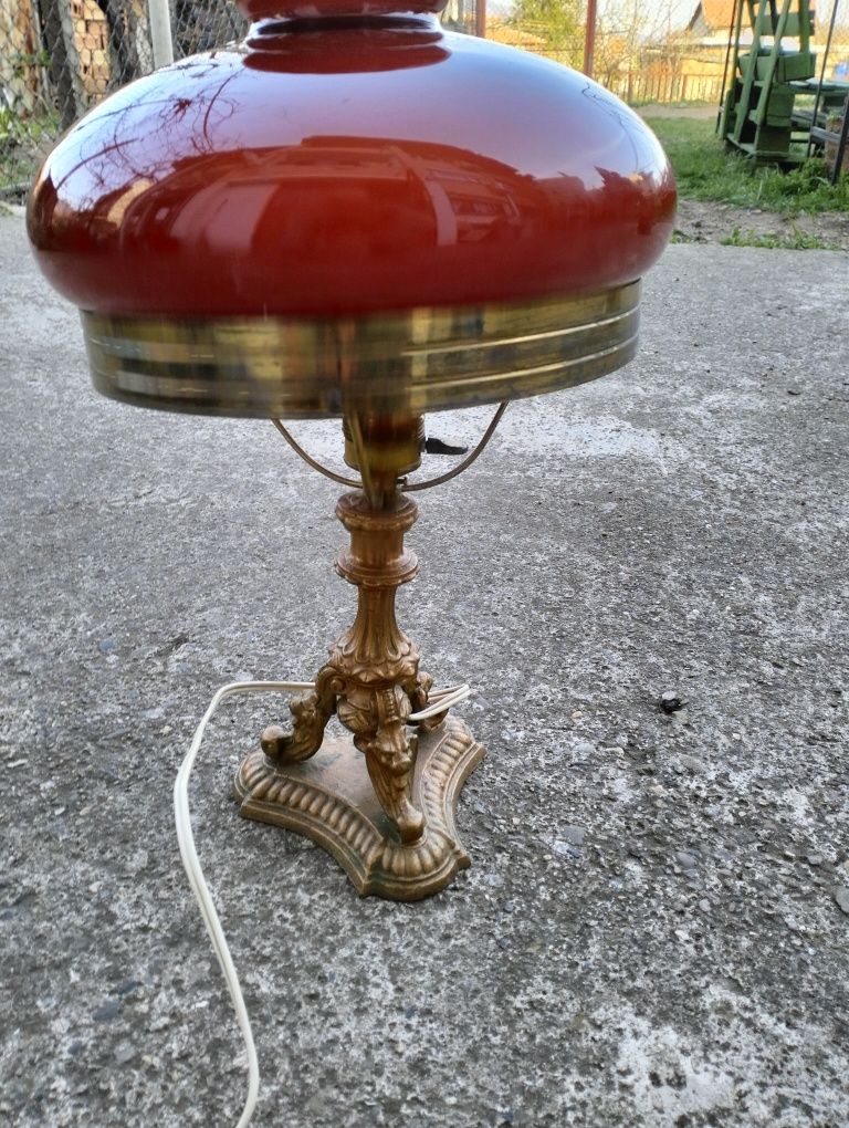 Английска настолна лампа