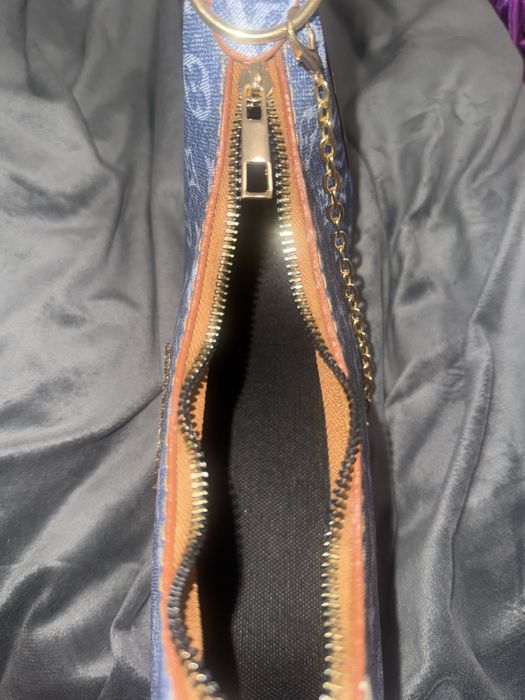 louic viton чантичка дънкова не използвана ,чисто нова