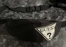 Чантичка Guess тип банан - унисекс!