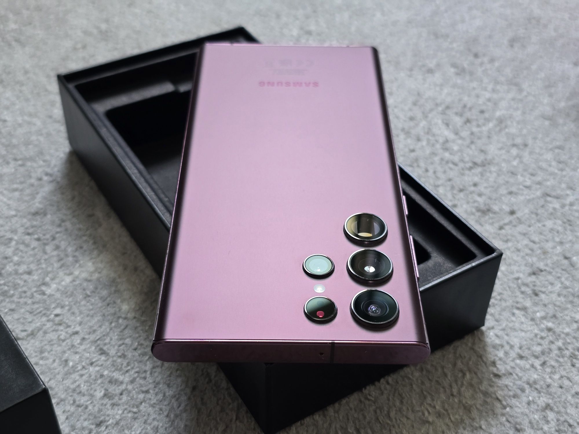 256GB Galaxy S22 Ultra Samsung