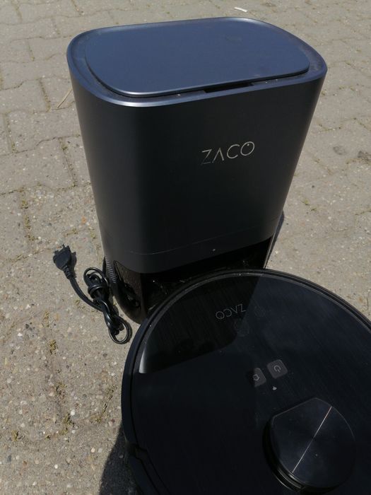 Robot aspirator zaco