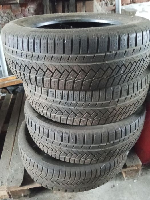 Гуми Континентал 215/65/17 Зимни