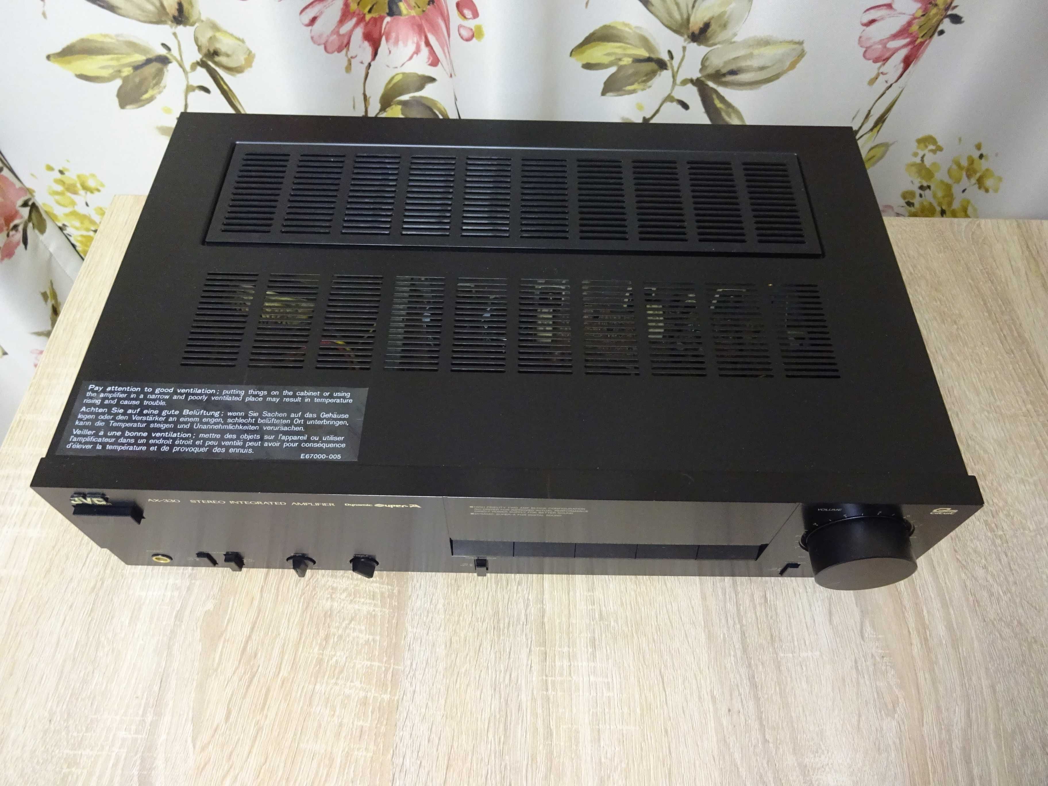 Amplificator JVC, 2x55W