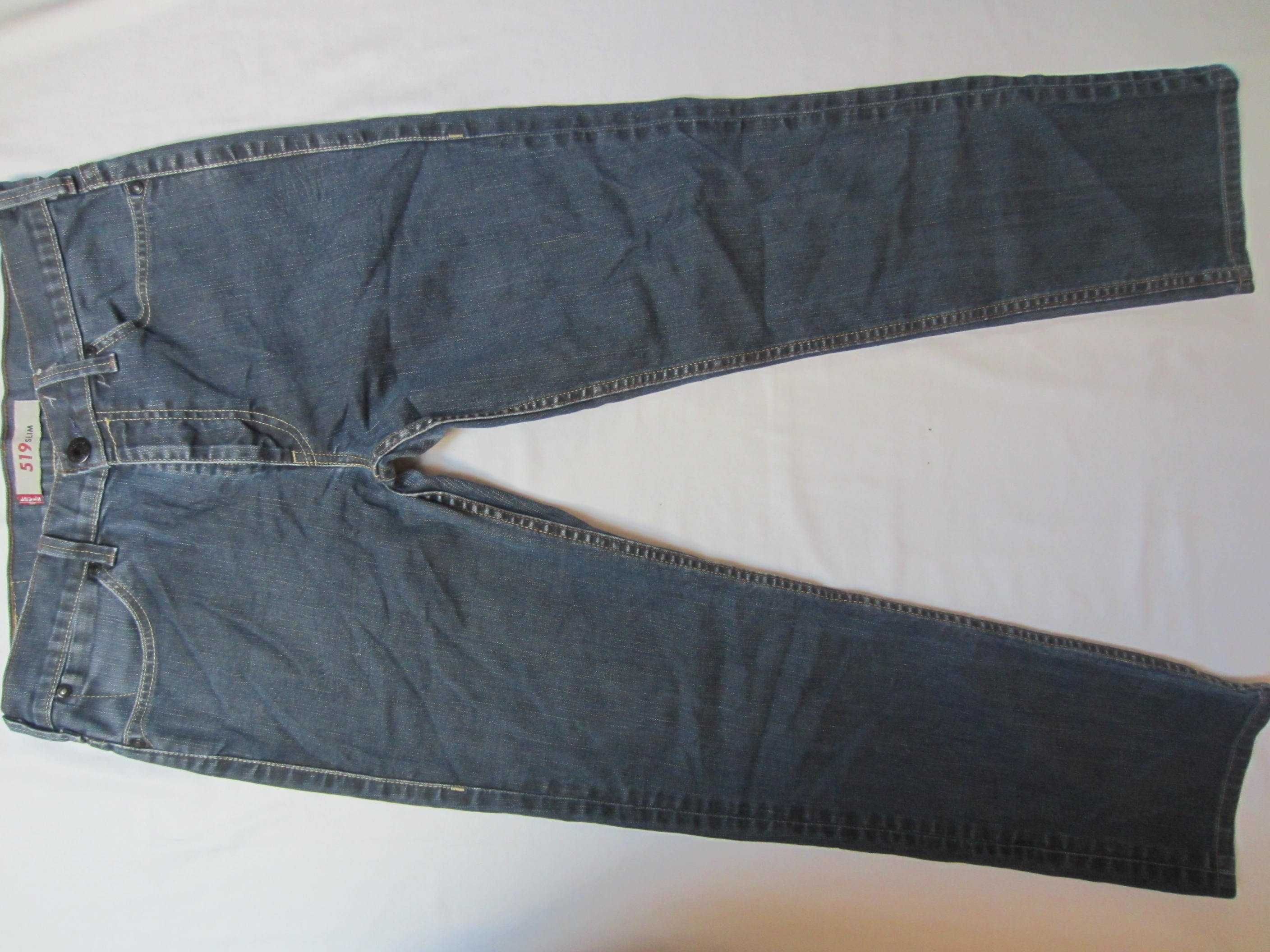Blugi Levis 519, W32 L30,Talie=82cm,Lung=90cm,drepti, stare f. buna