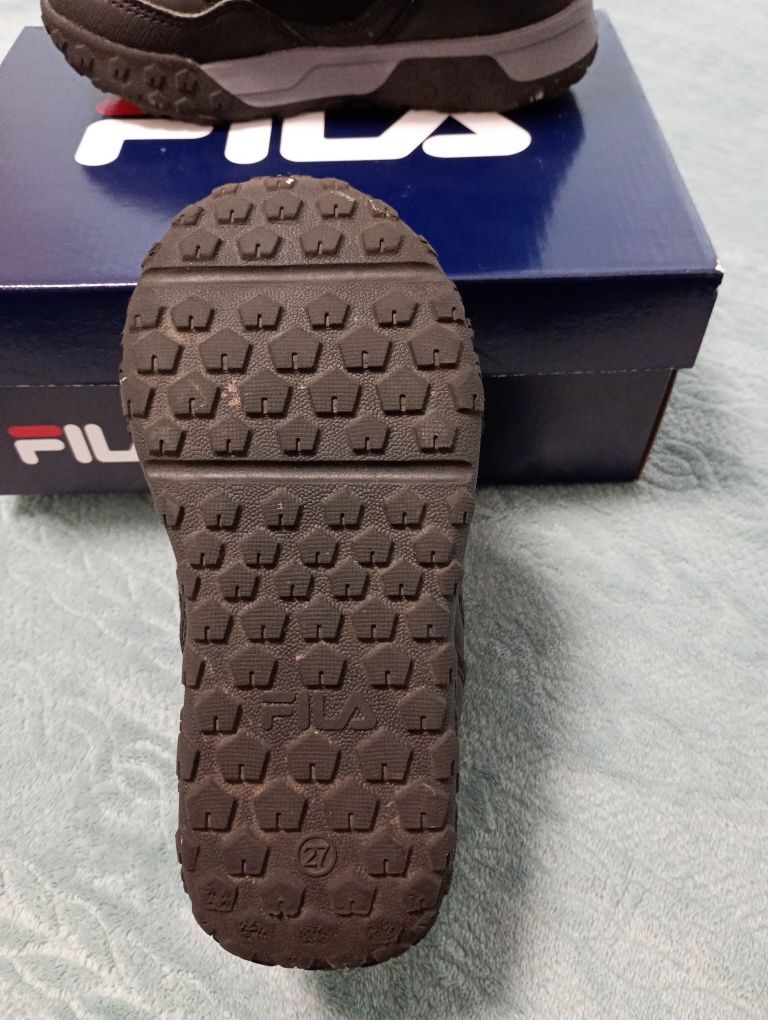 Топли обувки FILA