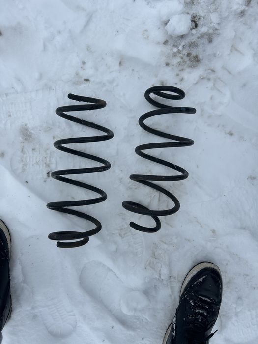 Продам пружины на приору
