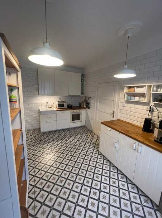 Дава се под наем Двустаен апартамент в Пловдив, Каменица 2 - 58 кв.м за 234.6 € - Снимка #1