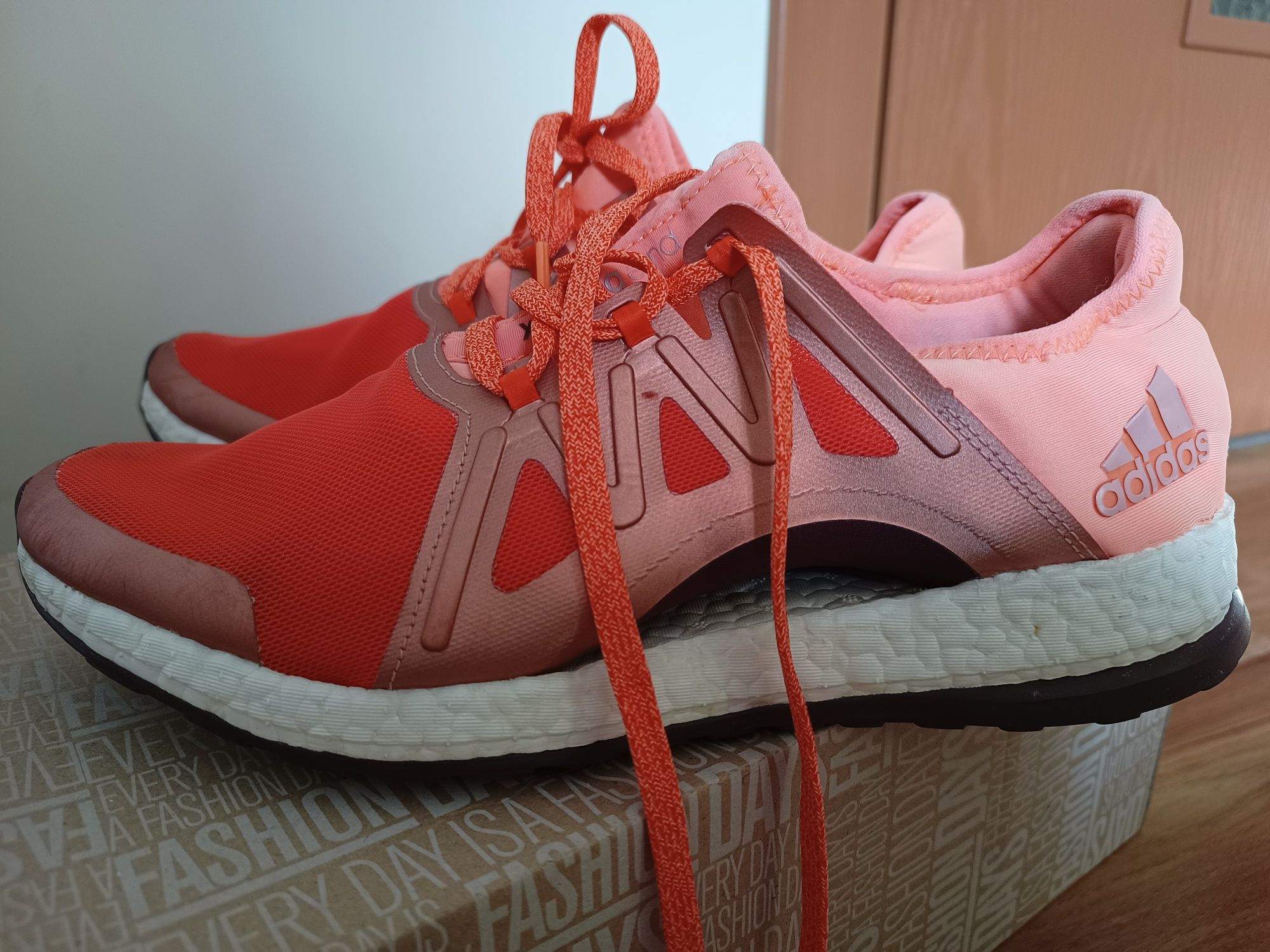 Дамски маратонки ADIDAS PURE BOOTS X