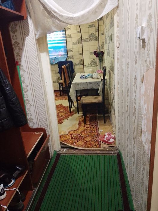 Uy sotiladi 1 xonalik