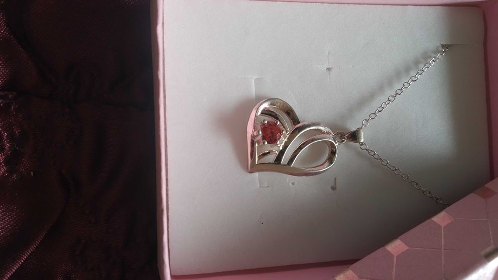 Дамски, сребърен комплект-гривна и ланец  В кутия