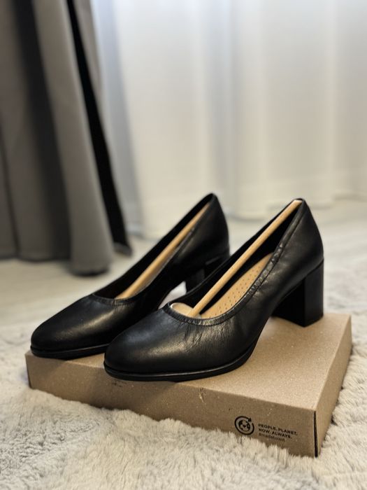 Pantofi pumps Freva55 Court Clarks