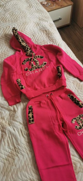 Детски спортен комплект за момиче