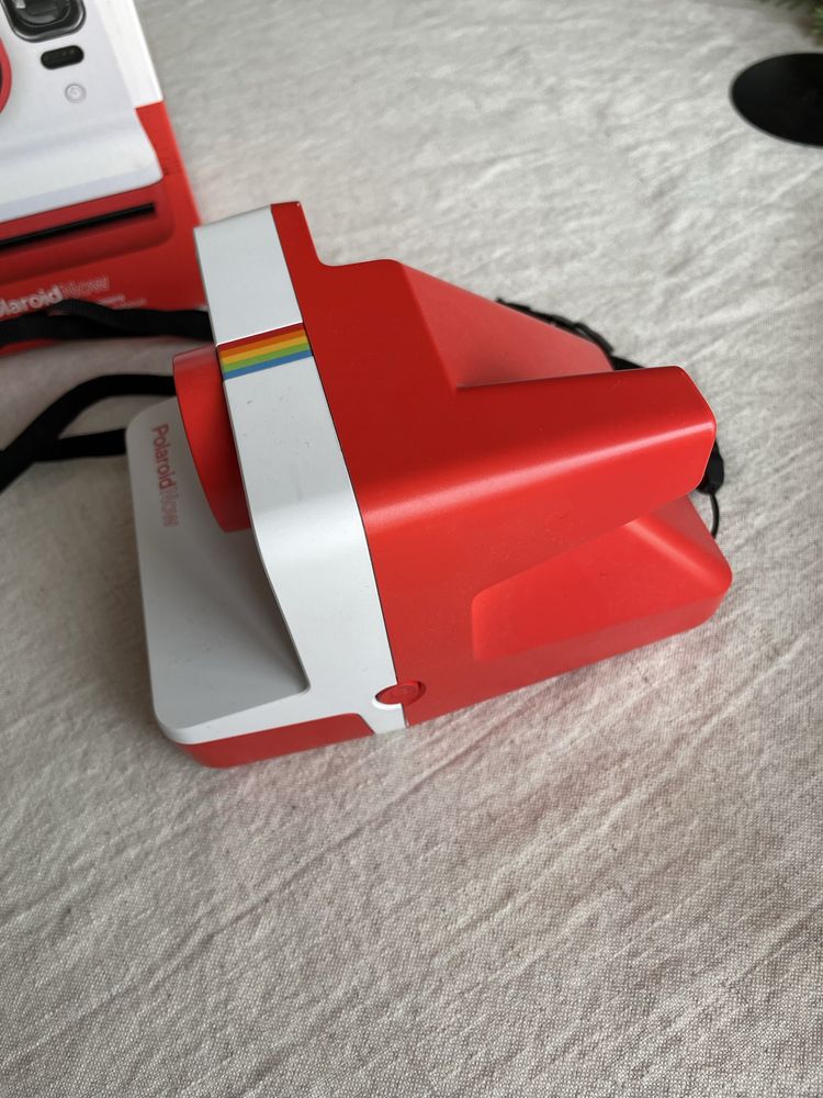 Polaroid Now фотоапарат за моментни снимки