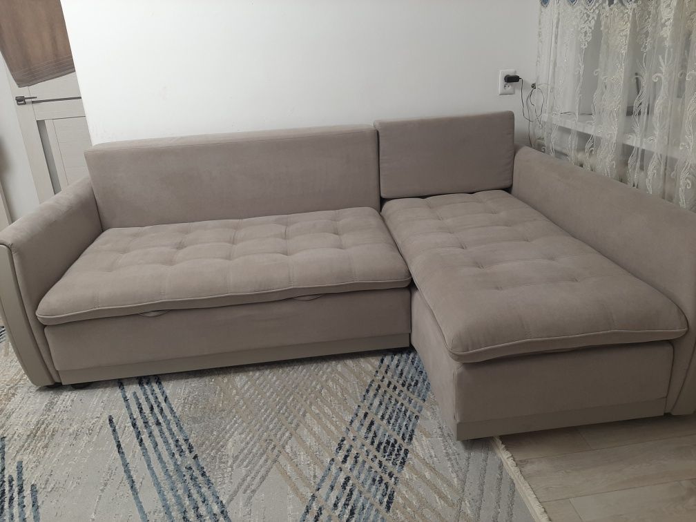 Продам Диван угловой