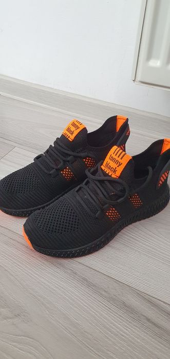 Adidași damă sport