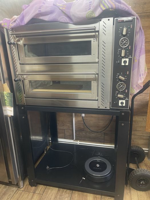 Vand aparatura pentru Pizzerie