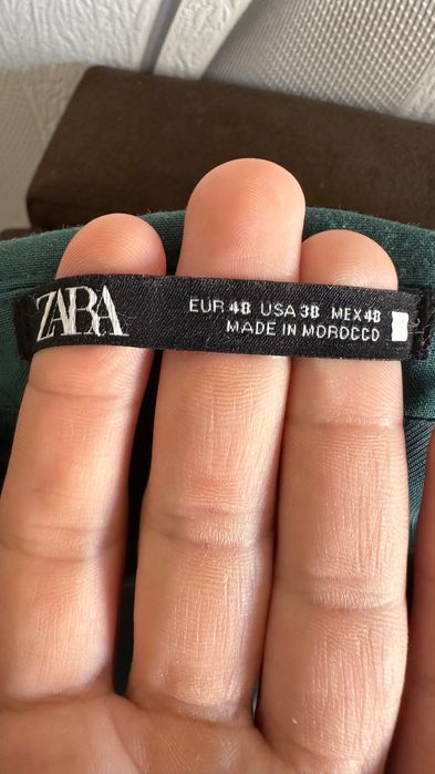 Zara костюм - зелен
