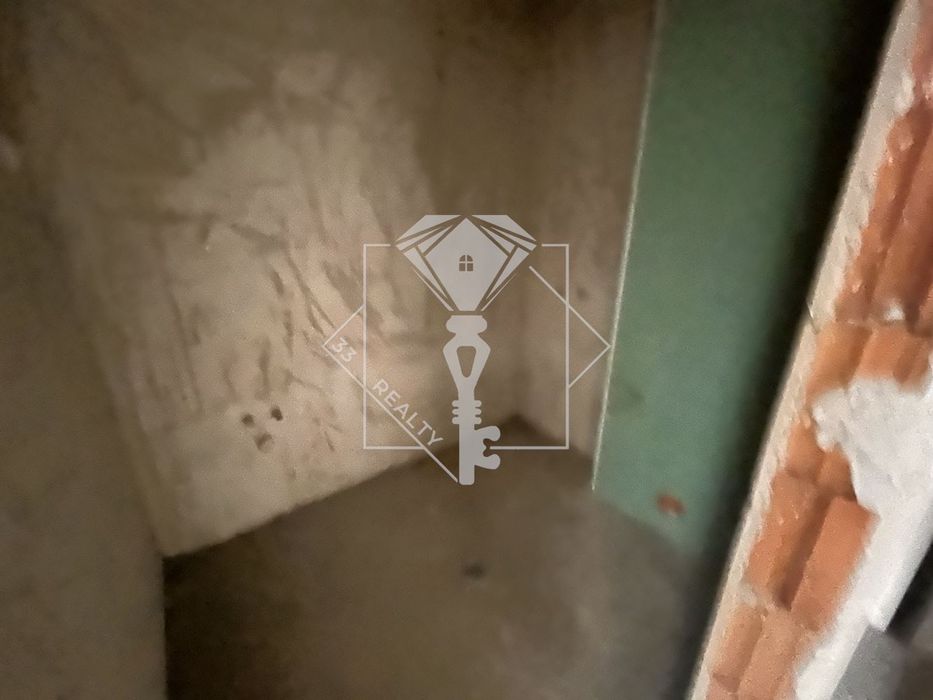 Продава се Двустаен апартамент в Пловдив, Кършияка - 72 кв.м за 1248 €/кв.м - Снимка #2