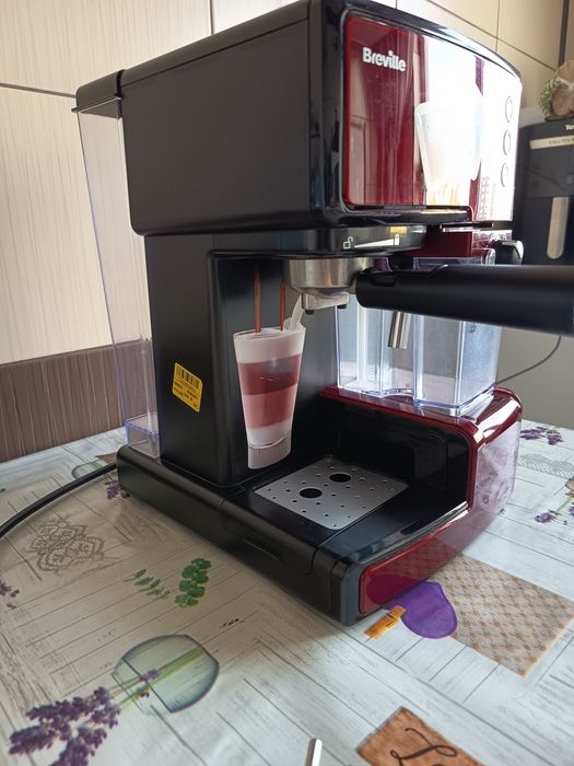 Vând expresor cafea Breville Prima latte