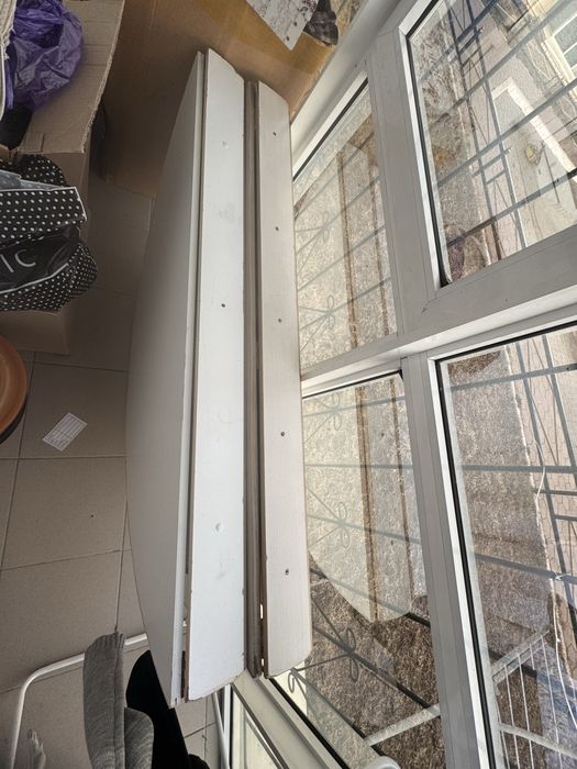 Продам столы 2шт