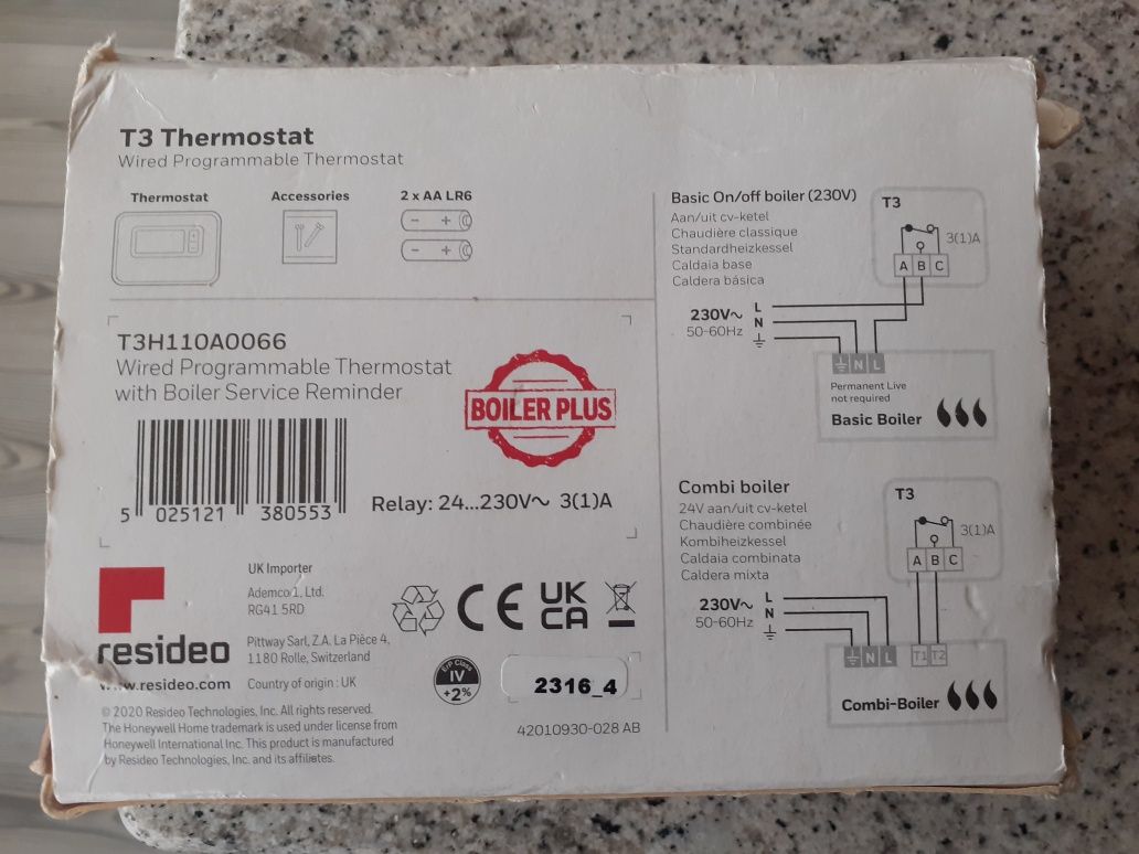 Termostat programabil Honeywell Home cu fir