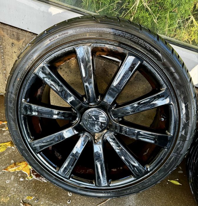 Джанти с гуми за фолксваген 225 40 18