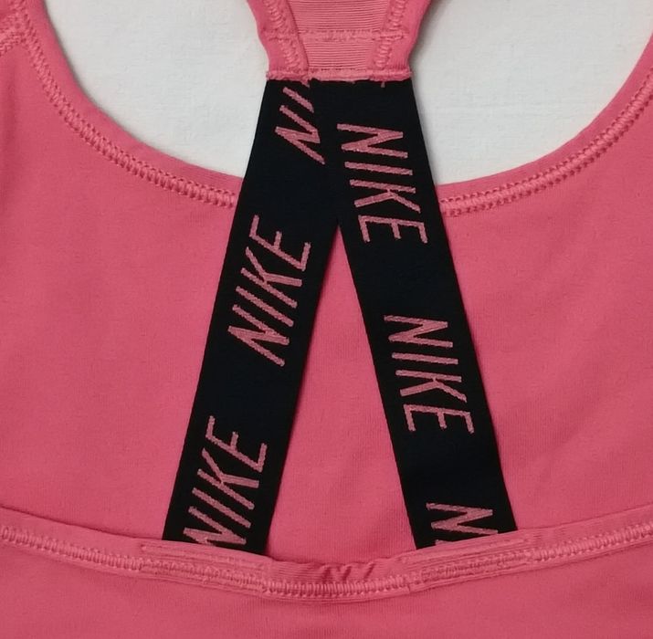 Nike DRI-FIT Bra оригинално бюстие XS Найк спорт фитнес тренировки
