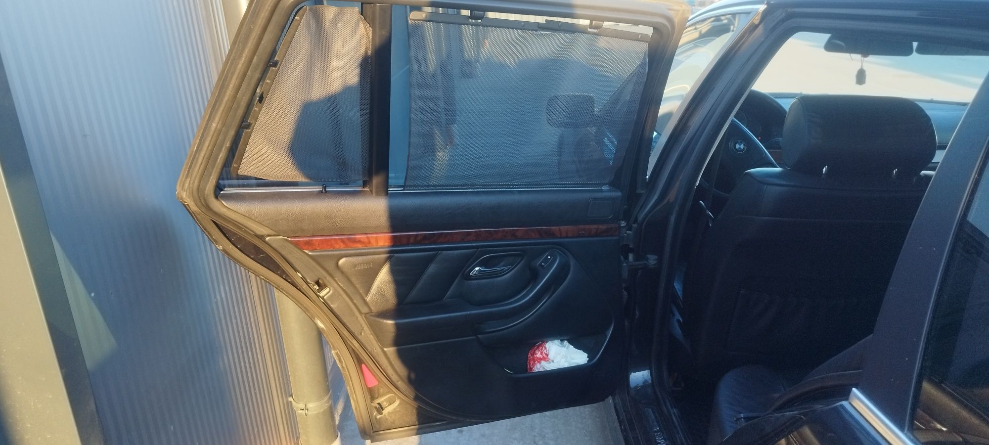 BMW E 39 523i M52