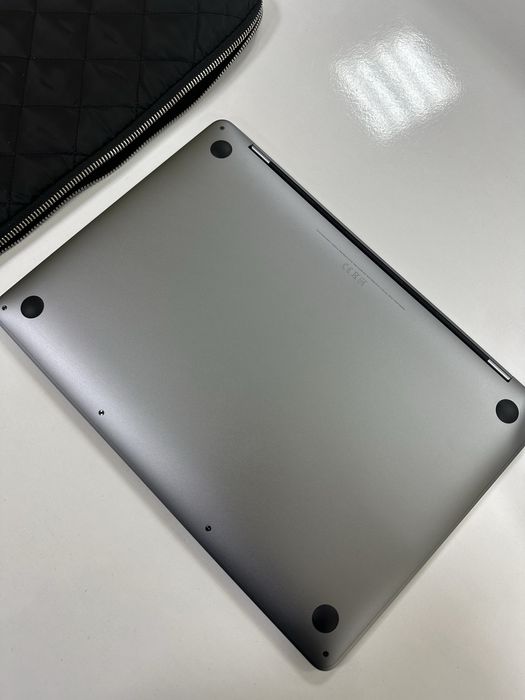 Macbook Pro 13 inch M1 2020