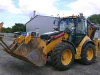 Dezmembram Buldoexcavator - piese de schimb buldoexcavator