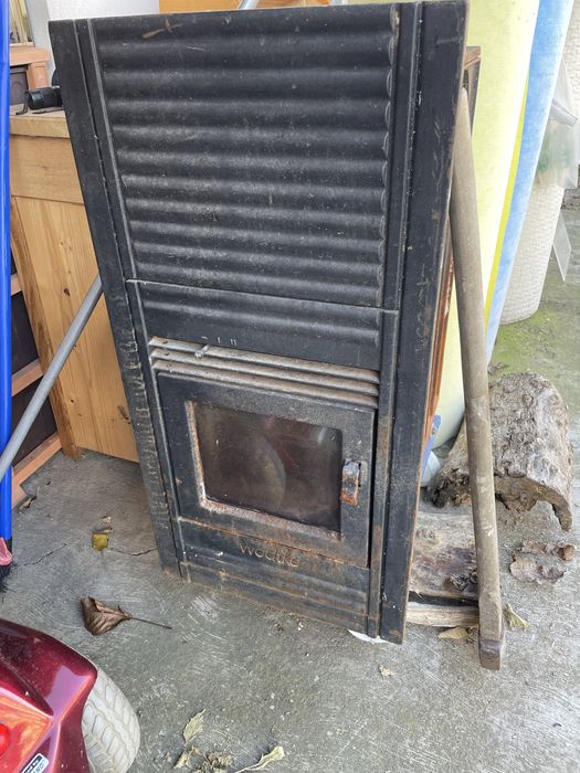 Focar semineu din fonta