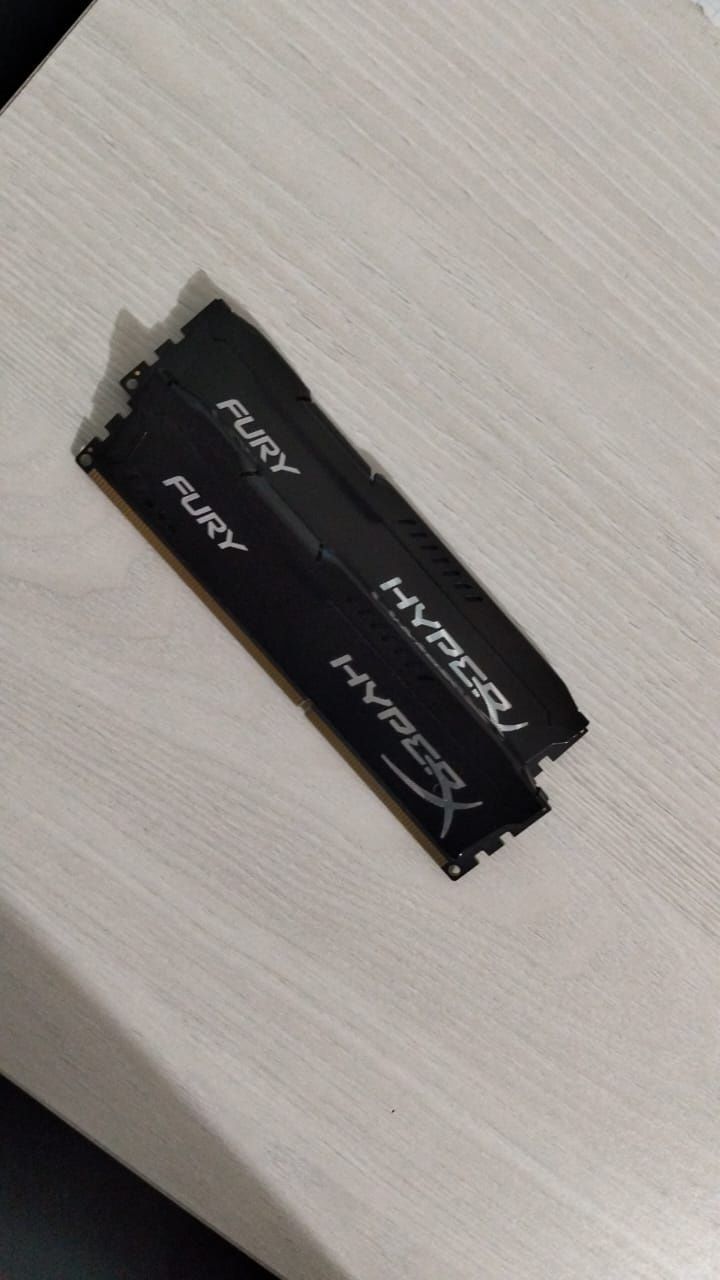 Оперативная память HyperX Fury DDR3 1866 MHz