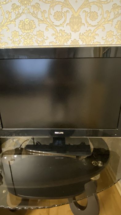 Телевизор Philips в отличном состоянии.