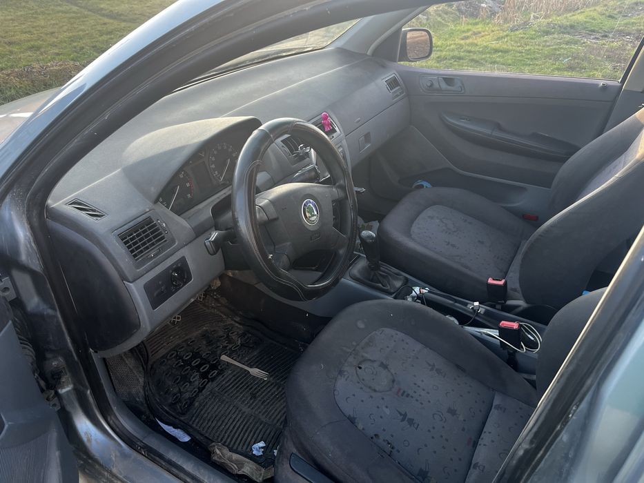 Vand sau dezmebrez skoda fabia