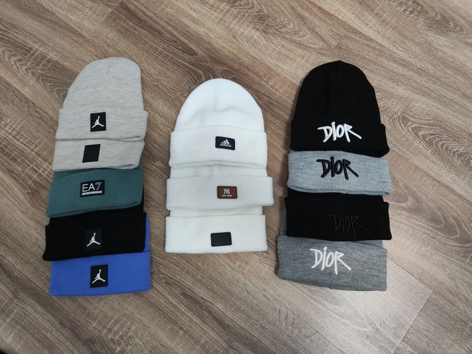 Caciula Hugo Căciula Nike Căciulă Tommy Căciulă Adidas Etc