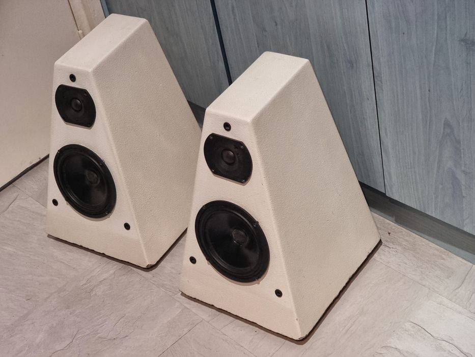 Boxe audio Upgrade AVANCE CONCRETE  din beton VIFA MONACOR 4ohm/80w