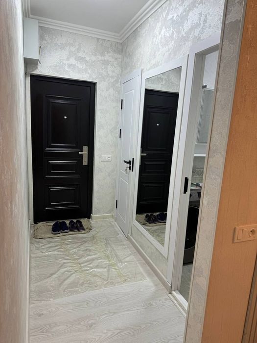 Чилонзар 3 квартал продается квартира с ремонтом в нутри массива