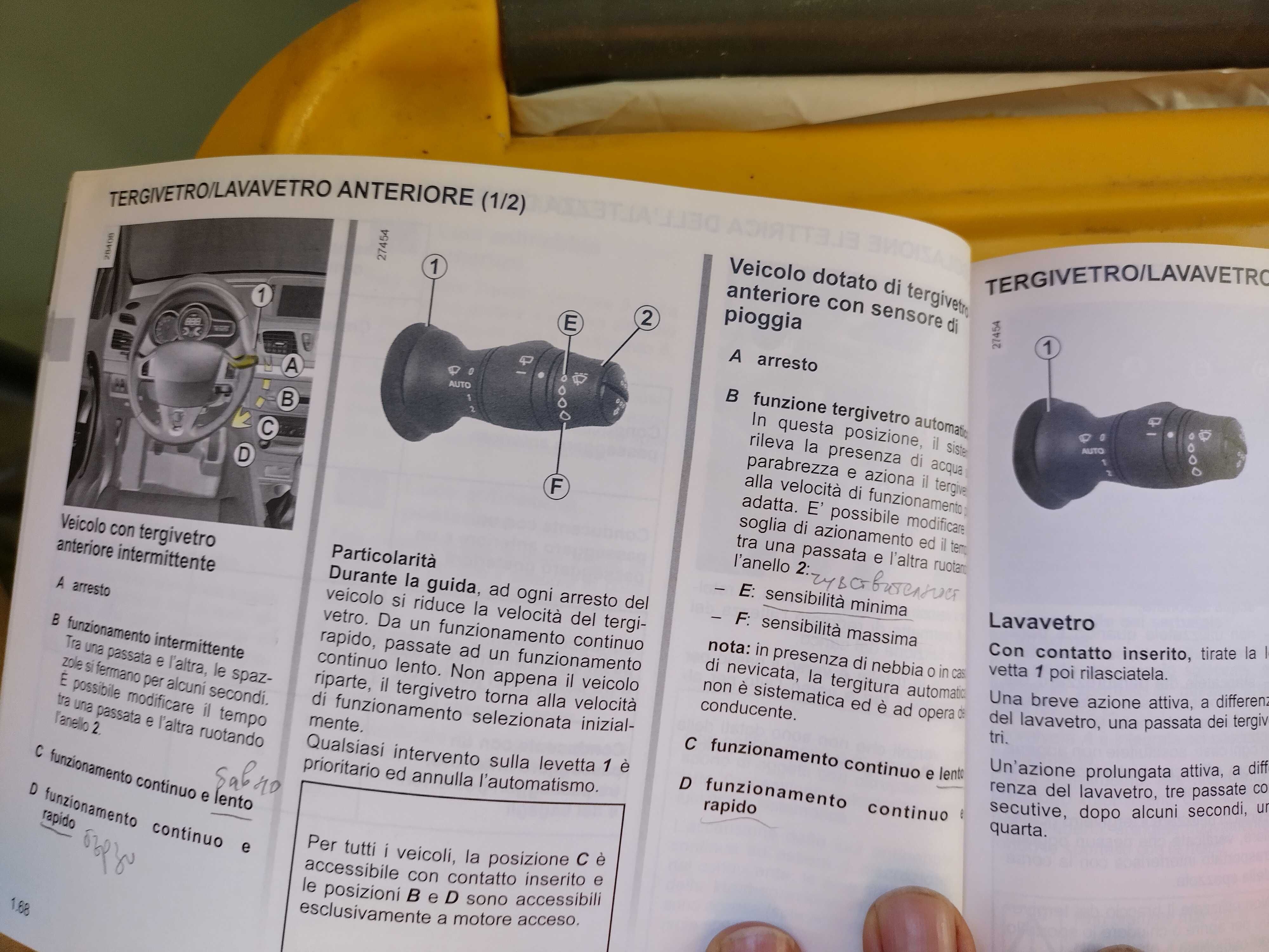 Инструкция за експлоатация на Renault Megan III на италиански език