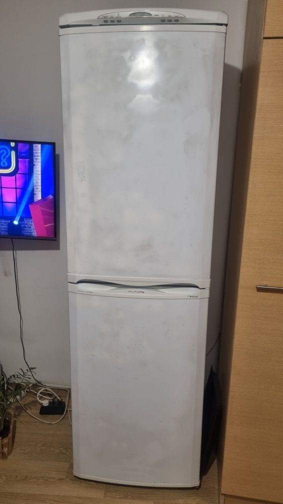 Хладилник Hotpoint