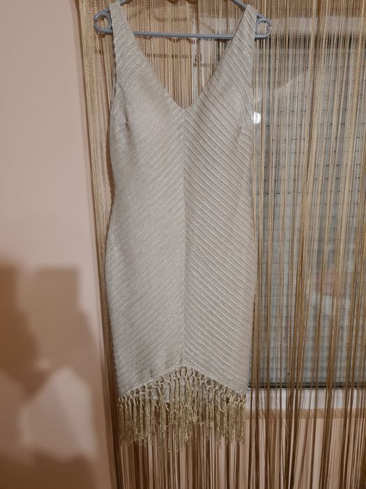 Vând rochiță eleganta