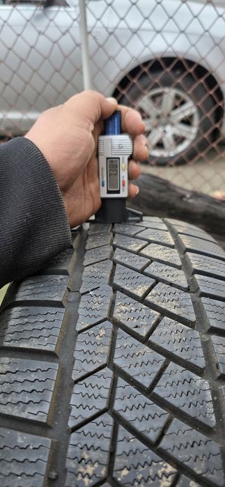 Гуми 4бр 205/60/16 - 1бр  - 69лв