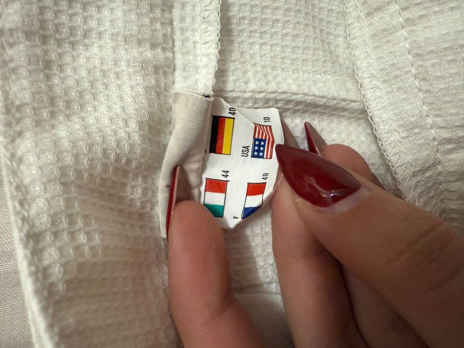 Пола на Ellesse.