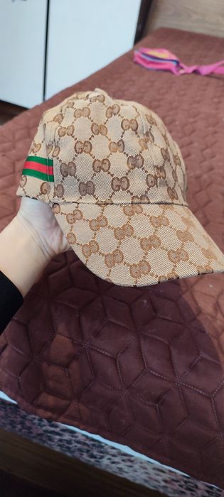 Дамска шапка Gucci