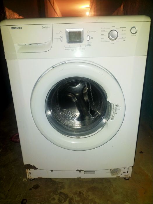 Крмашина есігі істемиді