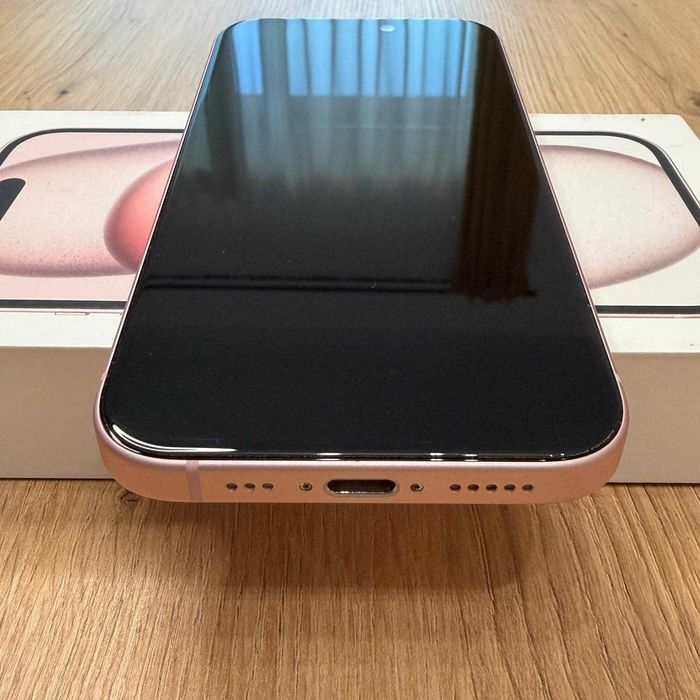 Telefon APPLE iPhone 15, 256GB, Pink - extra garantie 2 ani, ca nou
