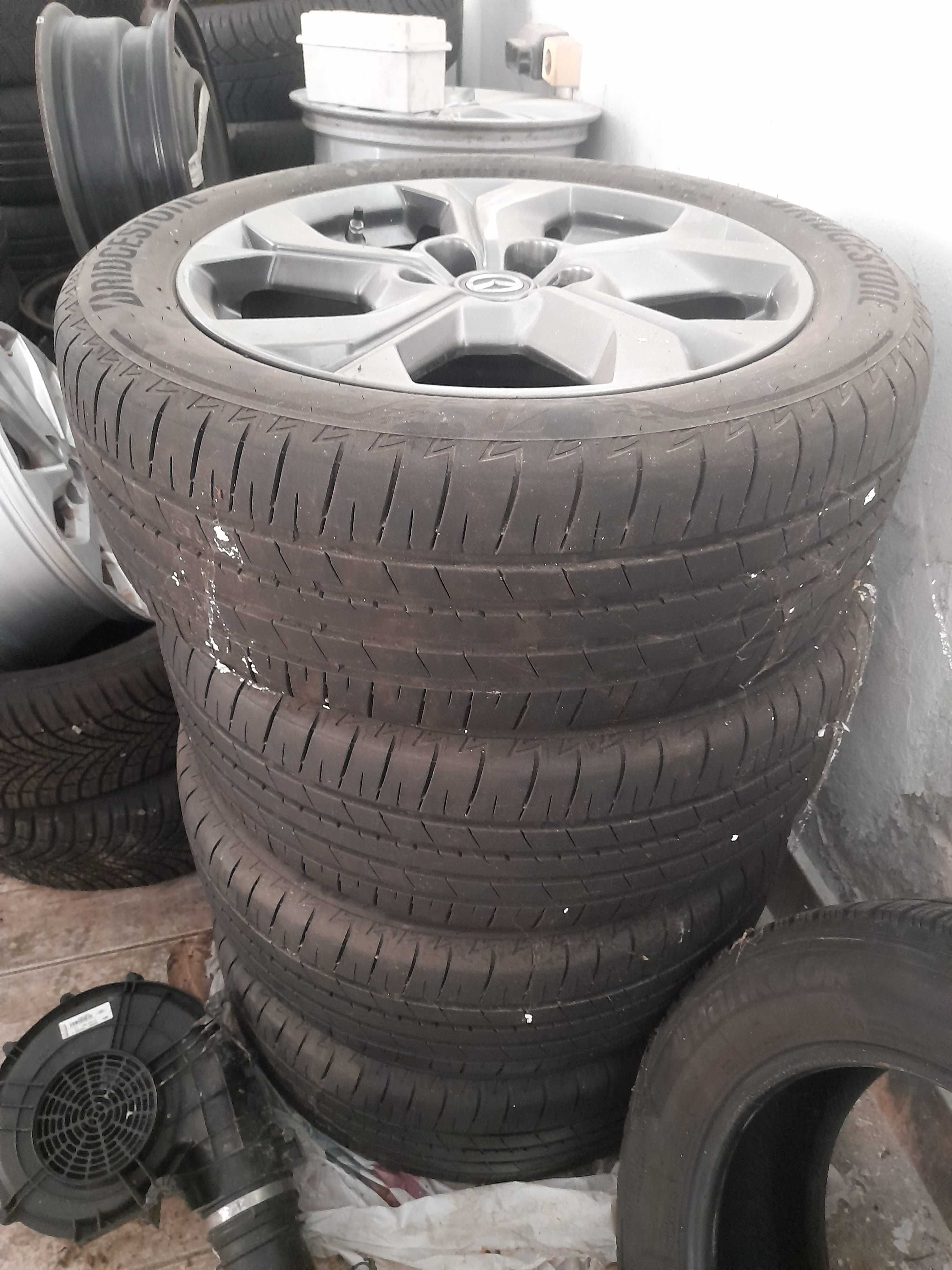 Гуми с Джанти 18" инча Bridgestone 215/55 18 електрическа Mazda MX-30