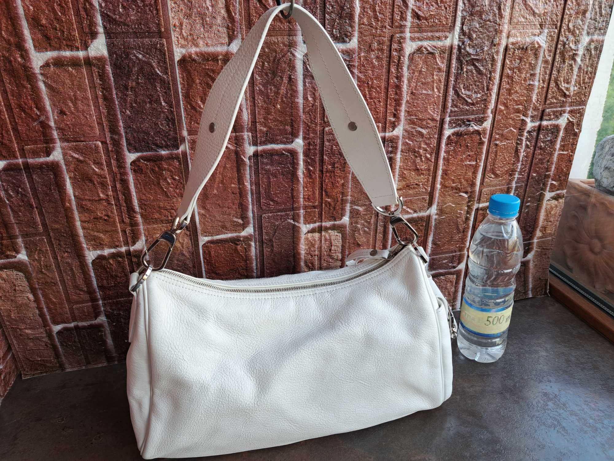 дамска чанта, Longchamp,малка бяла чантичка-естествена кожа