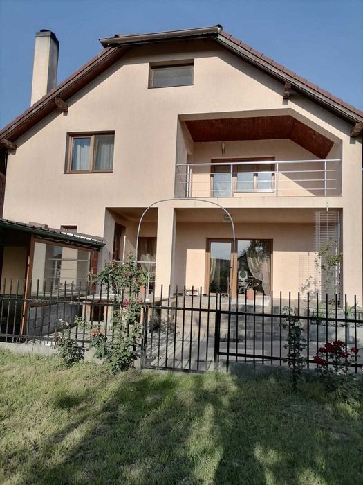 Casa de vânzare  în Zimandcuz