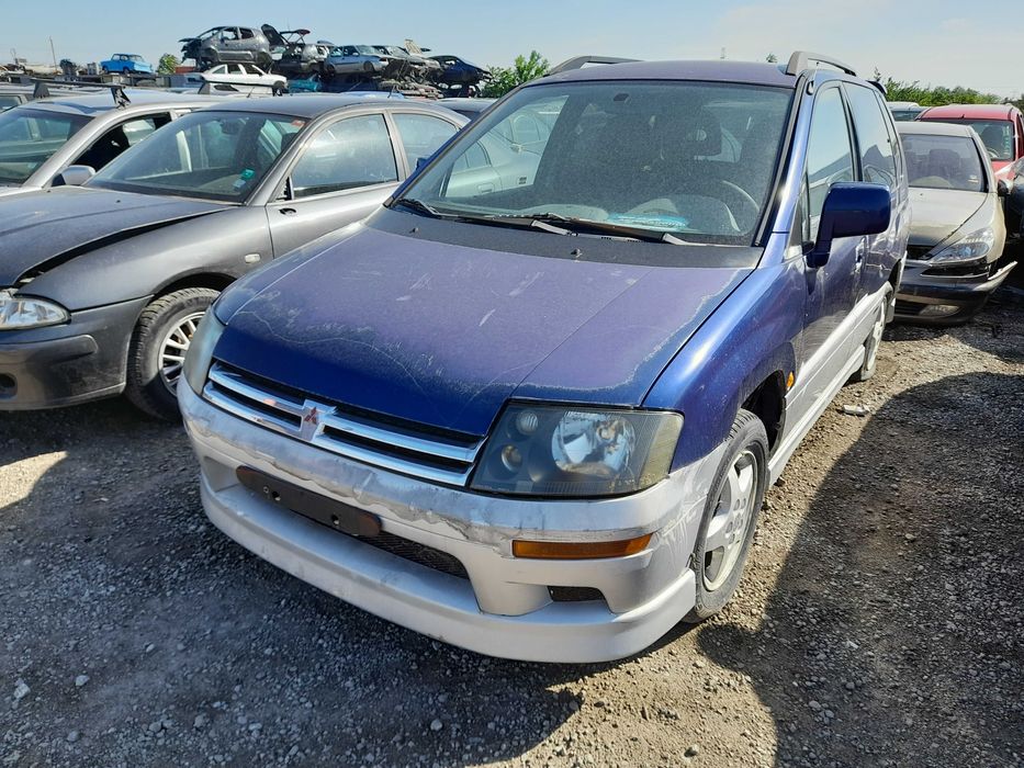 На части! Mitsubishi Space Runner 2.4 GDI