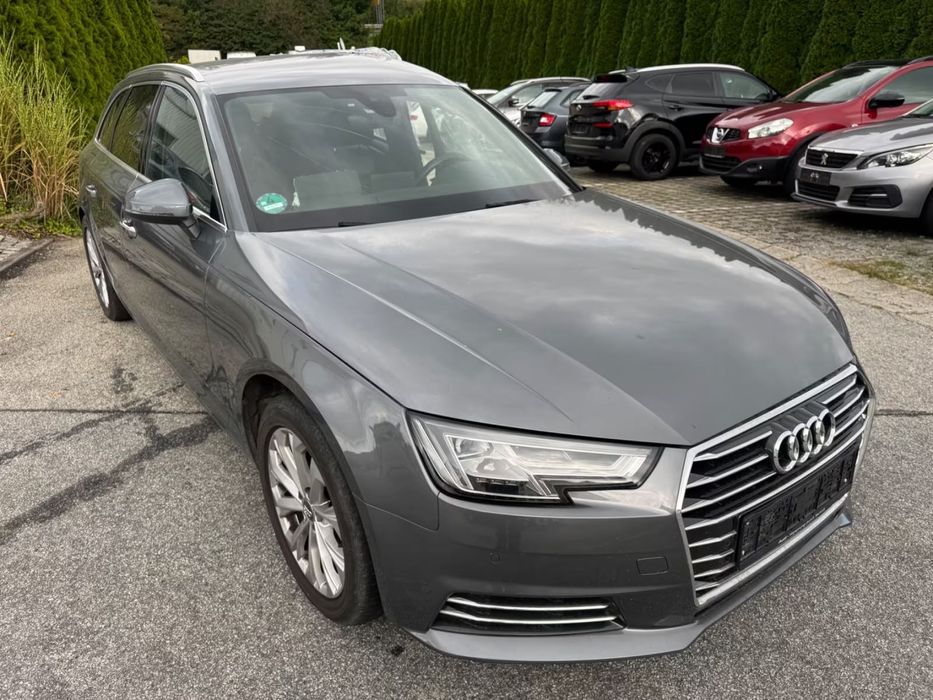 Audi A4 2017 2.0TDI 150 ръчка на 150000 км на части